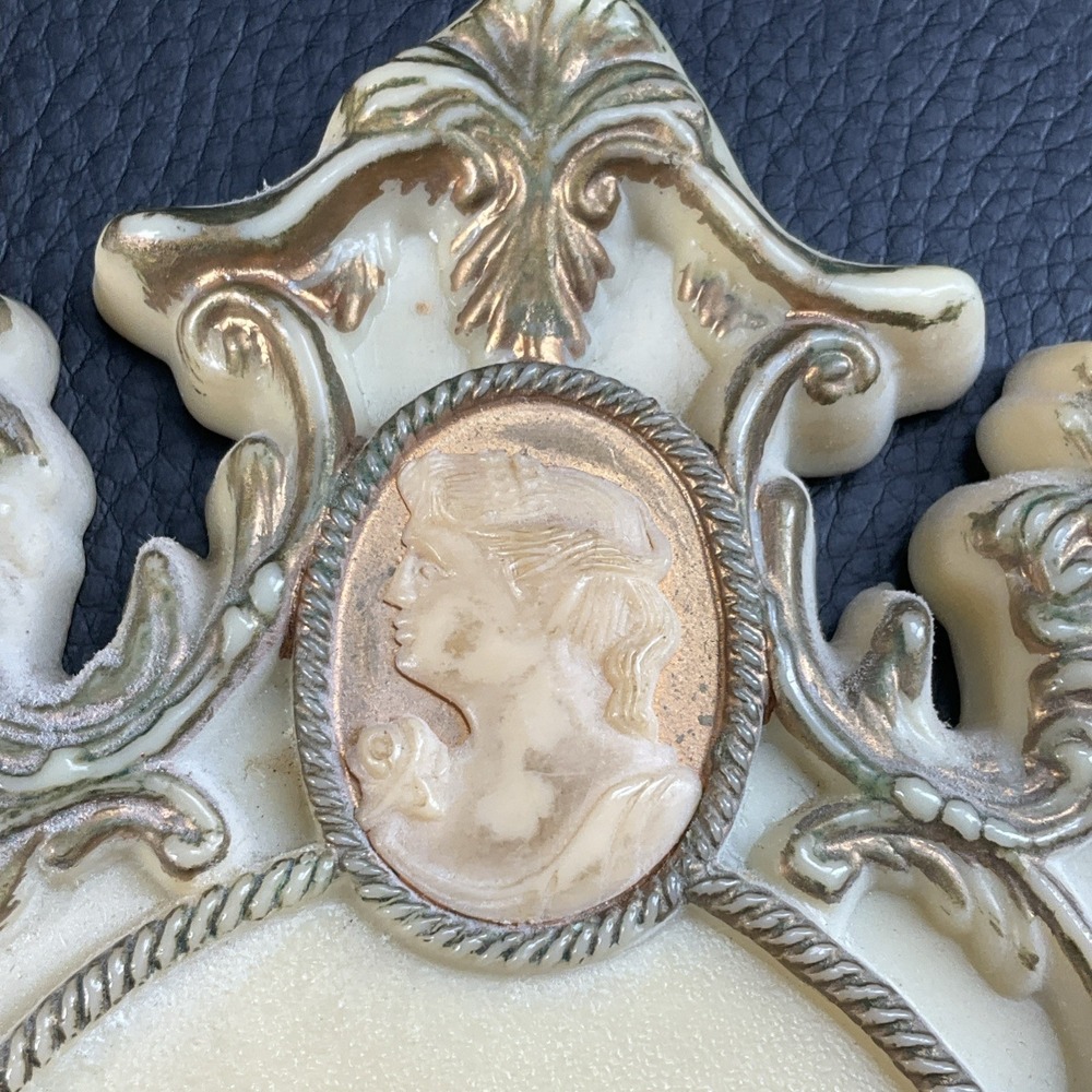 Vintage Cameo Ornate Victorian Light Switch Wall Plate Cover 6-1/4 x 4" Plastic - Picture 3 of 10